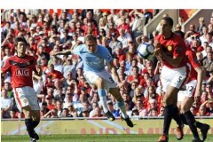 激战回顾：球员默契配合与教练战术调整下的关键时刻