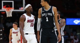 真在湖人独行侠打过球？字母弟弟这水平完全就是一个关系户啊？